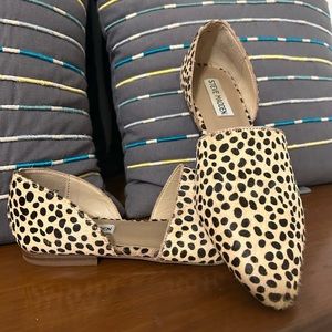 Steve Madden cow hair flats